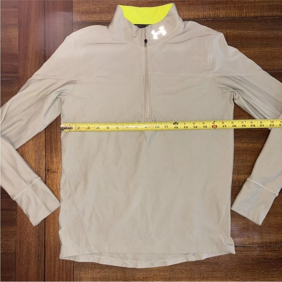 Women’s Under Armour Heatgear Beige Quarter Zip Size Medium With Thumb Holes - Picture 5 of 14